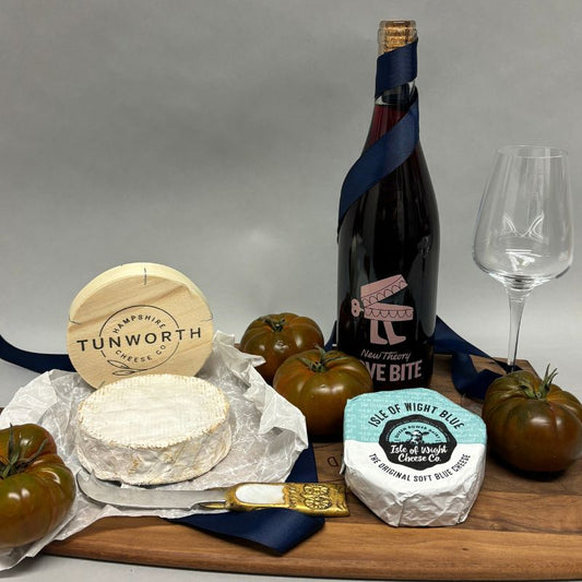 Fizz and Two Cheeses Hamper