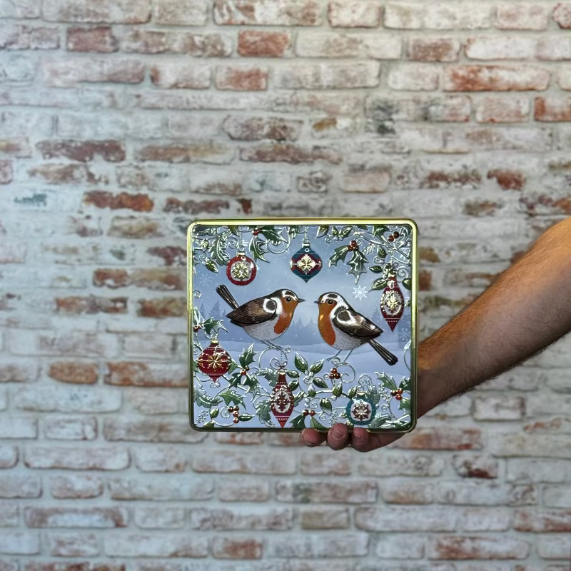 Winter Robin Biscuit Tin